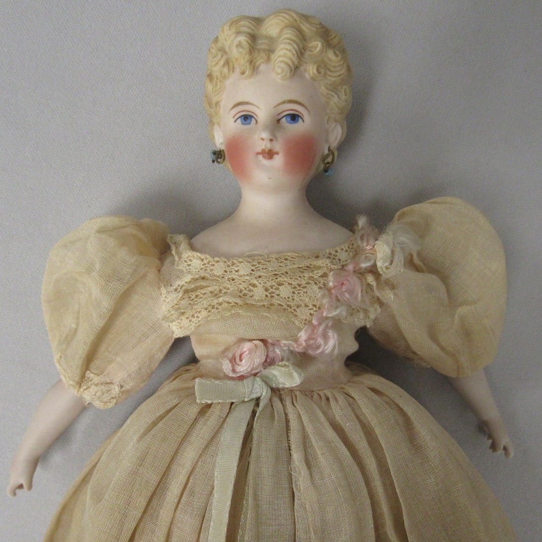 11 IN. UNMARKED PARIAN WITH FANCY HAIRDO: (1 of 7)