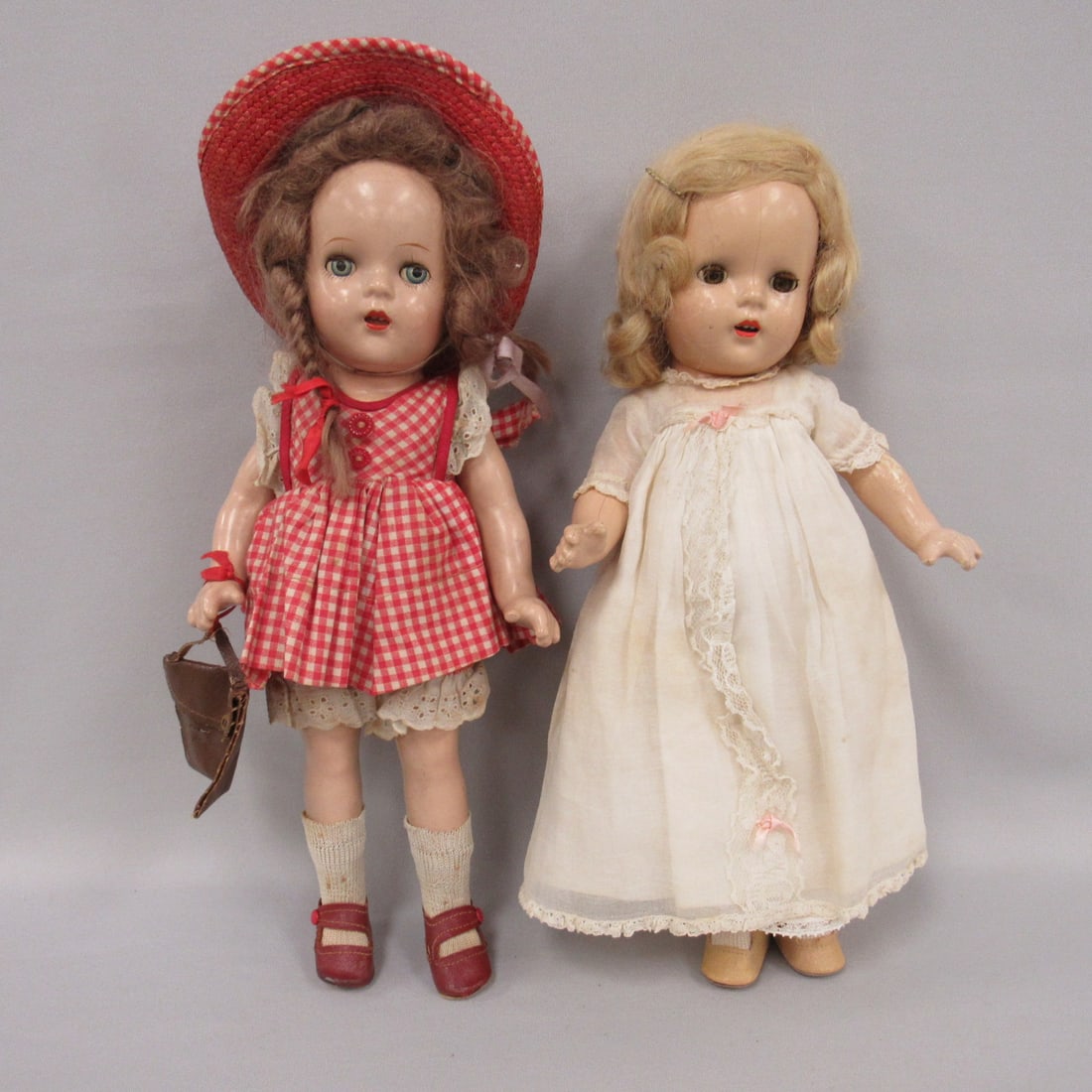 2 UNMARKED COMPO GIRLS: (1 of 11)