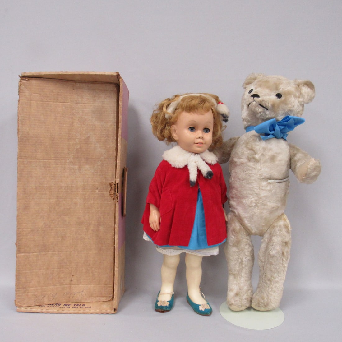 2 DOLL LOT: (1 of 18)