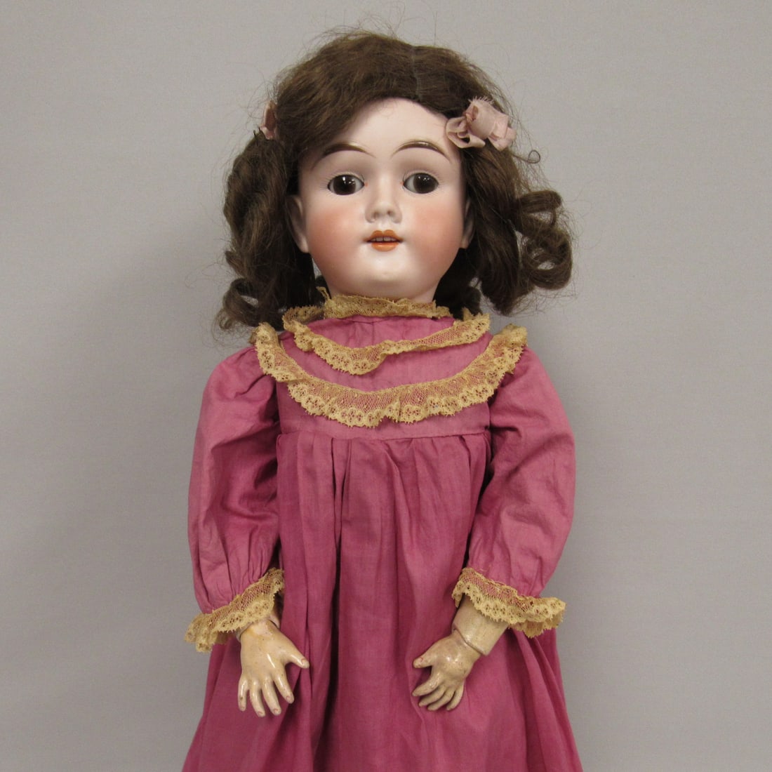 23 IN. MAX HANDWERCK BISQUE HEAD DOLL: (1 of 11)