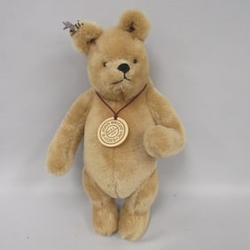 R. JOHN WRIGHT "WINNIE THE POOH":