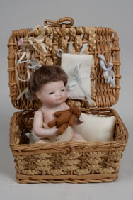 5 IN. ALL BISQUE WIGGED BYE-LO BABY IN LAYETTE: