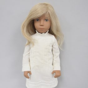 SASHA 1902 PINTUCKS LIMITED EDITION GIRL: