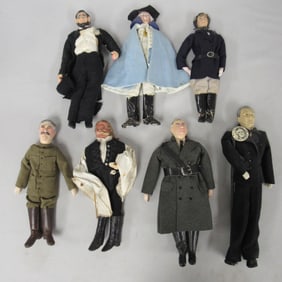 7 CHARACTER DOLL LOT: