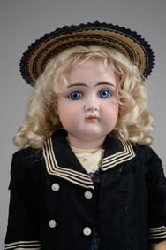 22 IN. SWEET CLOSED MOUTH KESTNER POUTY: