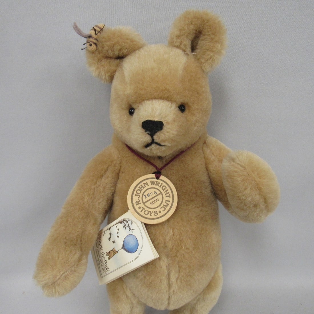 R. JOHN WRIGHT 15 IN. WINNIE THE POOH:: #1630 WITH BEE, TAGS & BOOKLET. NO HUNNY POT - VG