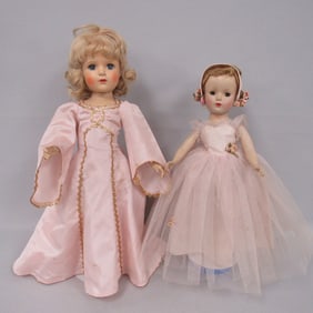 PAIR OF ALEXANDER CHARACTERS: