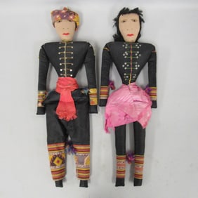 21 IN. INDONESIAN MAN & WOMAN: