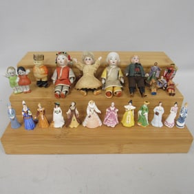 2 BOX LOT OF VINTAGE DOLLS: