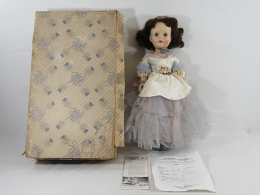 AMERICAN CHARACTER 23 IN. SWEET SUE: