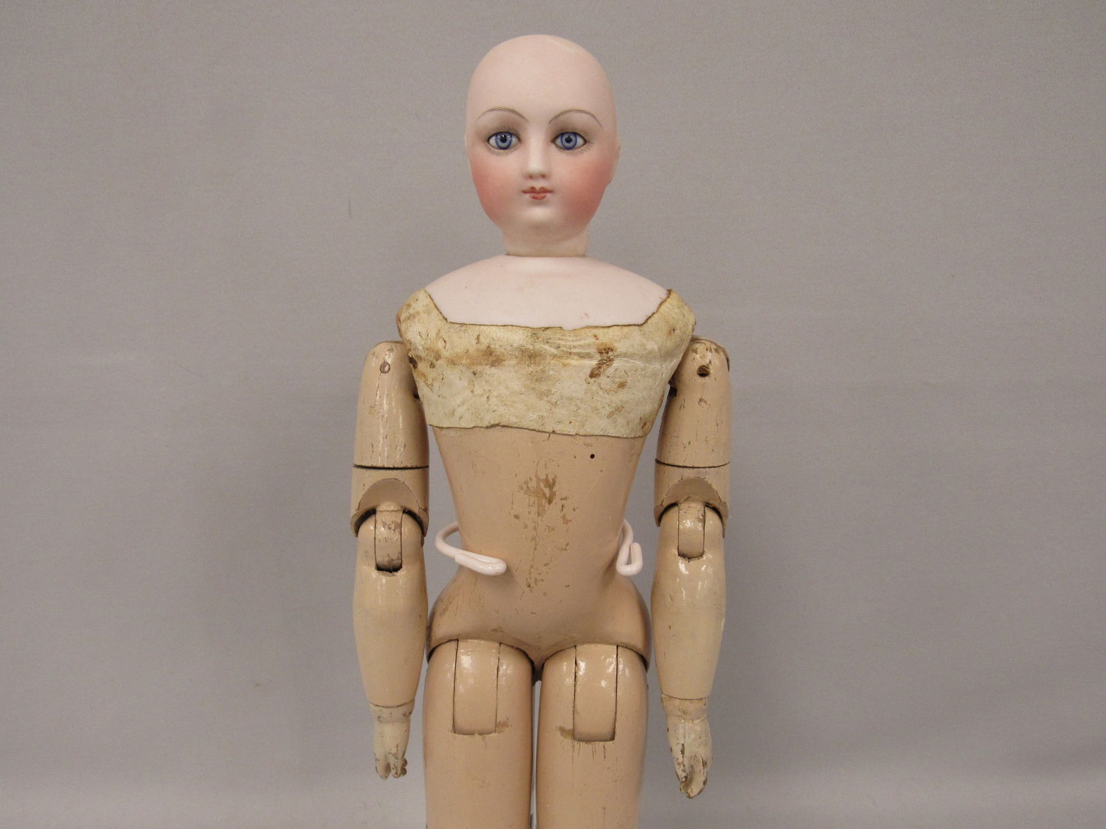 15 IN. FRENCH FASHION WITH JOINTED WOODEN BODY: (1 of 18)