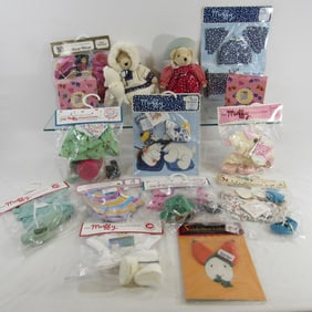 MUFFY VANDERBEAR LOT: