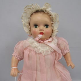 17 IN. COMPOSITION MAMA DOLL BY HORSMAN DOLL CO.: