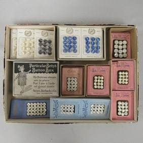 BOX LOT OF ASSORTED BUTTONS: