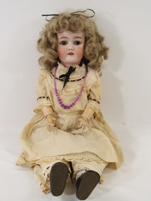 24 IN. HANDWERCK BISQUE HEAD GIRL: