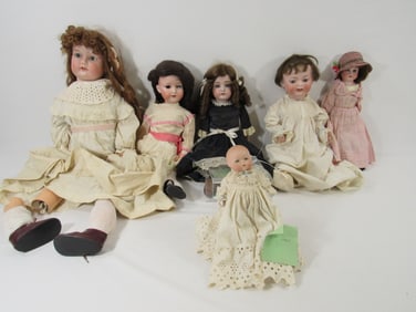 BOX LOT OF BISQUE HEAD DOLLS: