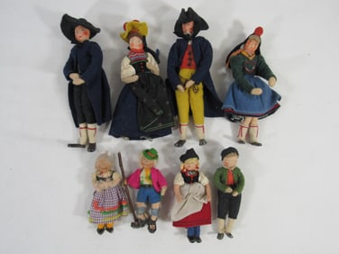 LOT OF 8 BAPS CHARACTERS: