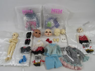 LOT OF 2 BJD DOLLS WITH EXTRAS: