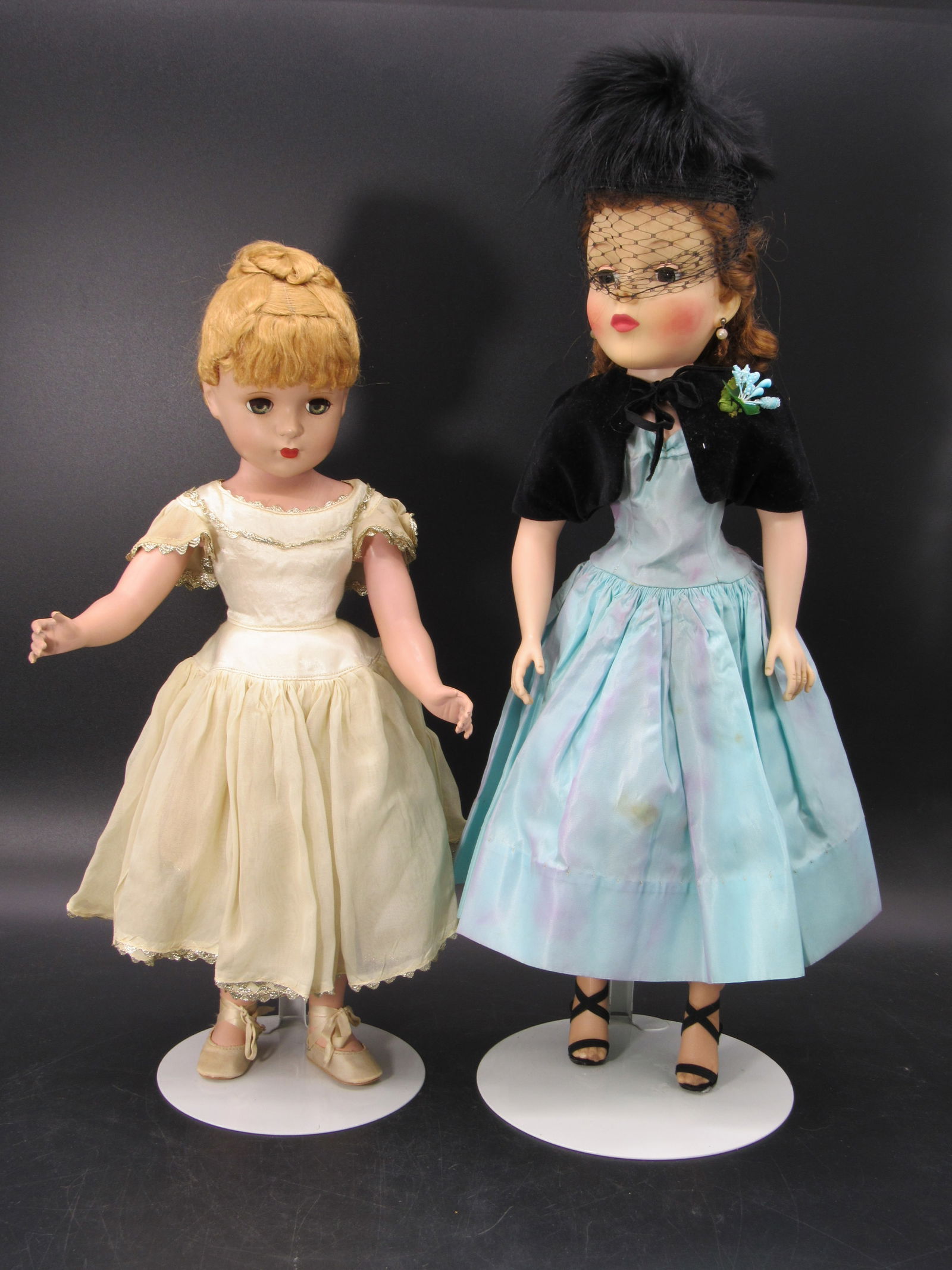 2 ALEXANDER DOLL LOT: (1 of 19)