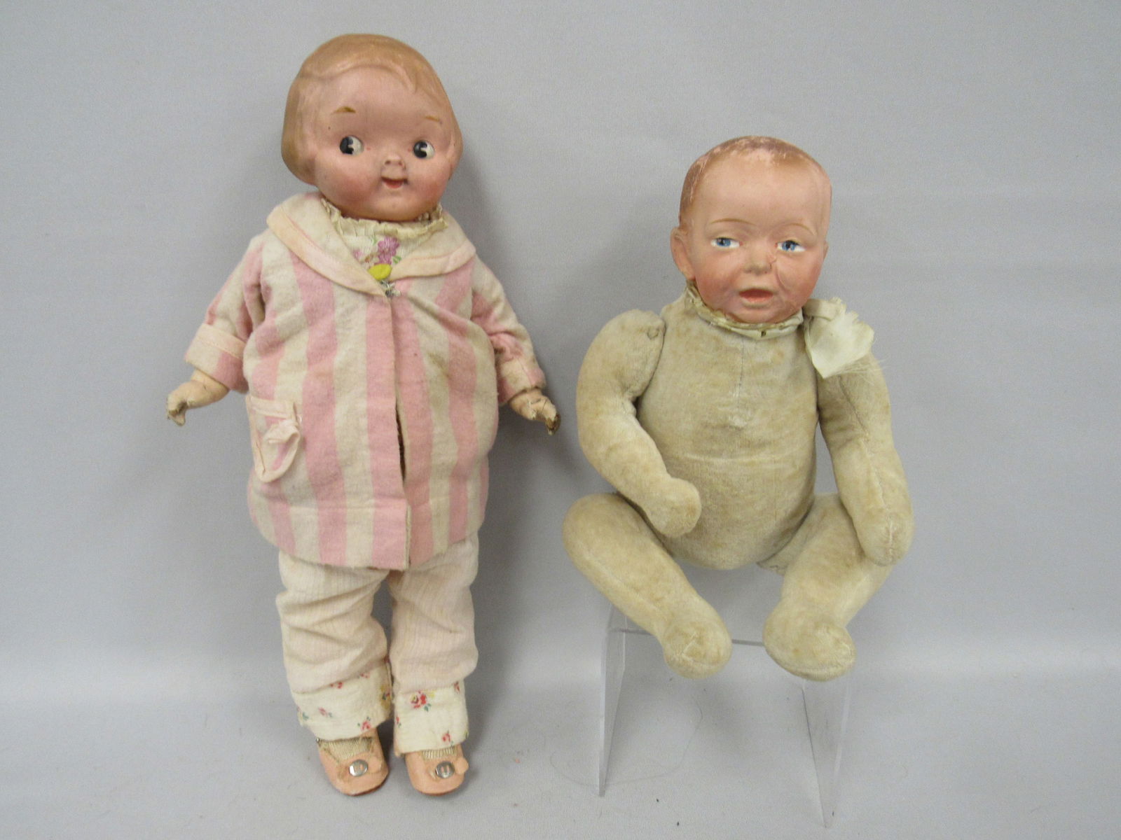 (2) VINTAGE & COLLECTIBLE COMPO HEAD DOLLS:: 14 IN. GRACE DRAYTON'S CAMPBELLS KID, STUFFED CLOTH TORSO, COMPO LEG WITH CRACKING & FINGERTIPS WITH WEAR & 12 IN. "TEDDY BEAR" JOINTED BODY WITH CHARACTER FACE HEAD BABY, HAS WEAR & COMPO