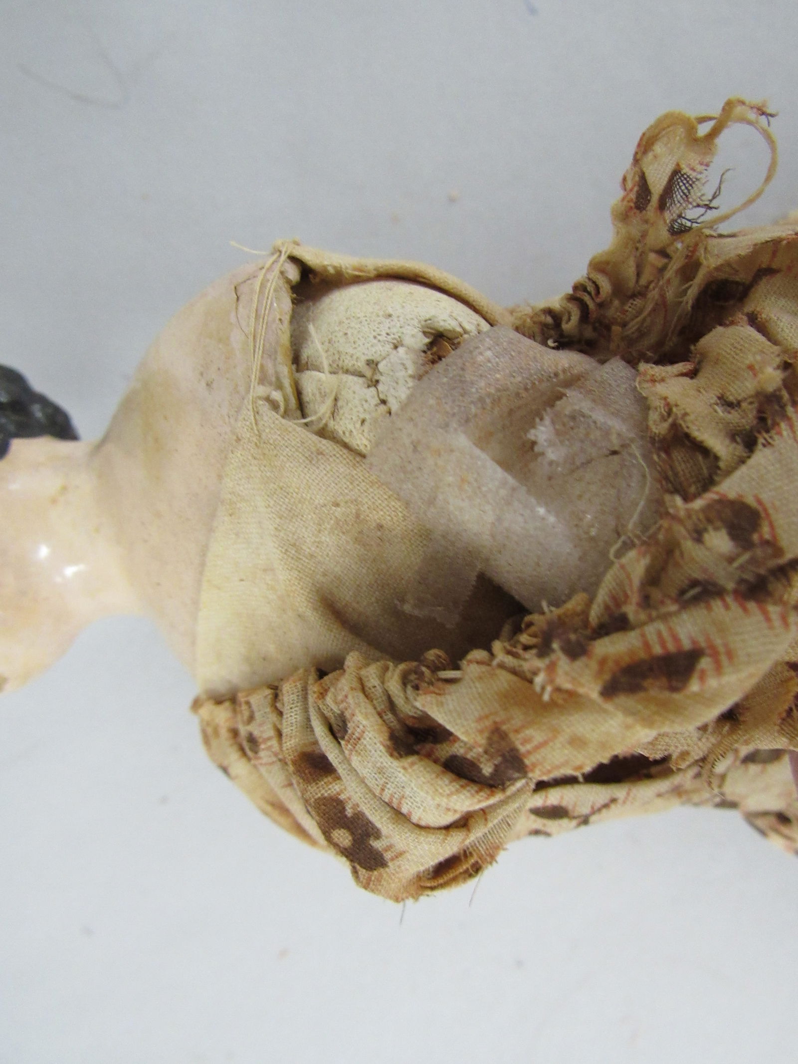 17 IN. MILLINERS MODEL: - 8