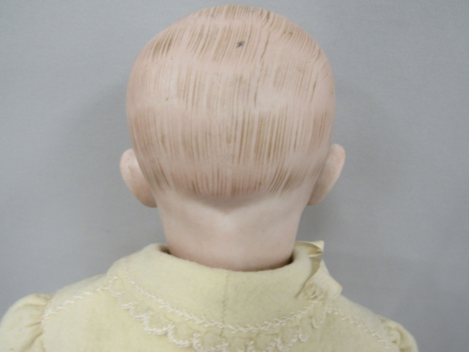 (2) BISQUE HEAD BABIES: - 10