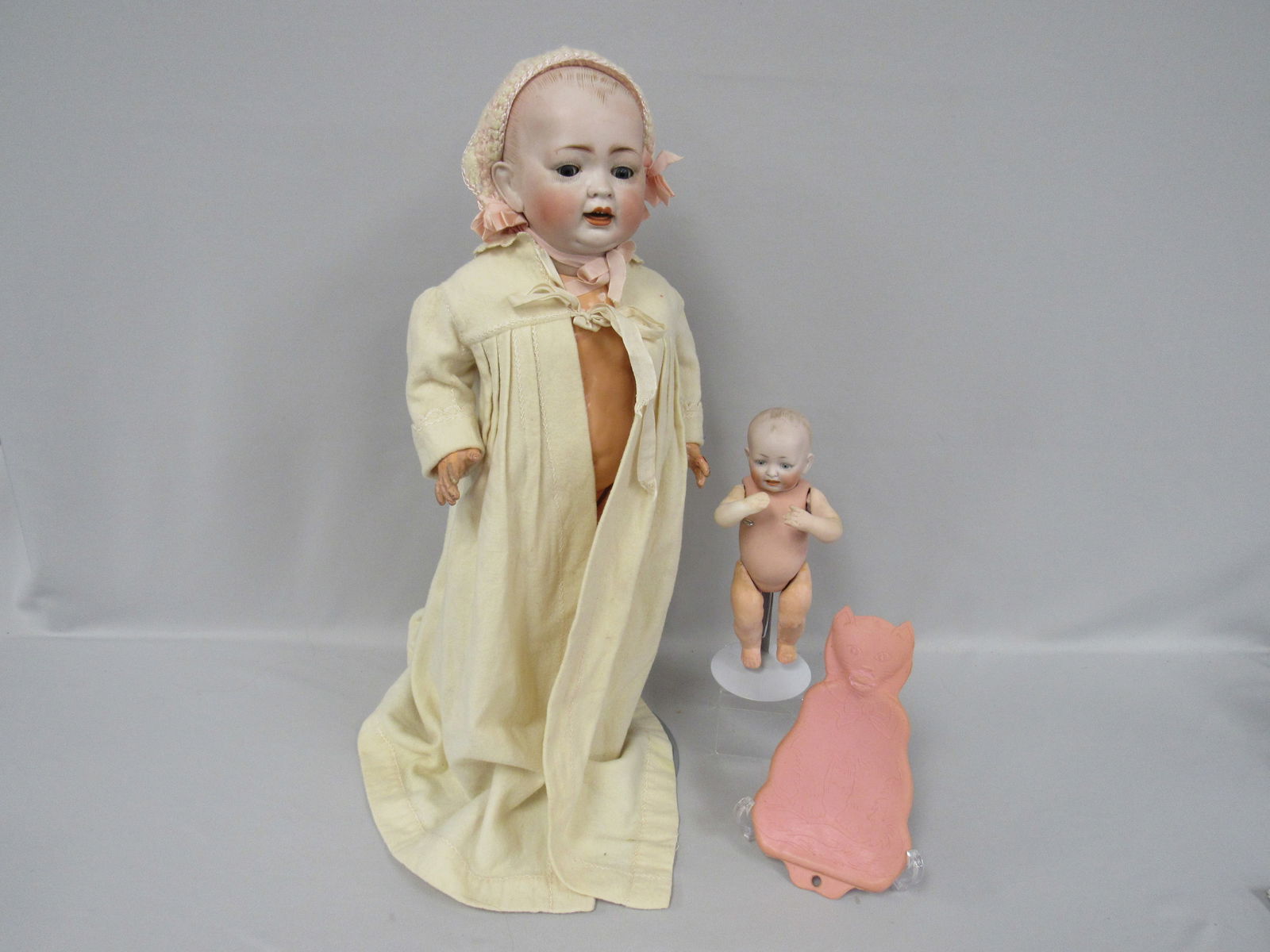 (2) BISQUE HEAD BABIES: (1 of 19)