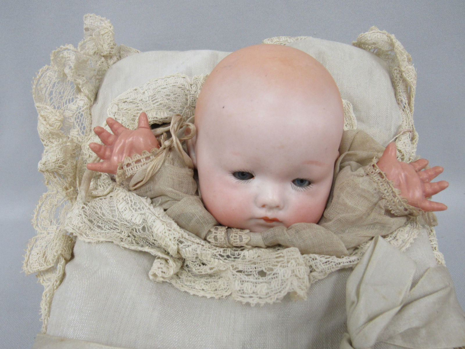 (2) BISQUE HEAD BABIES: - 2