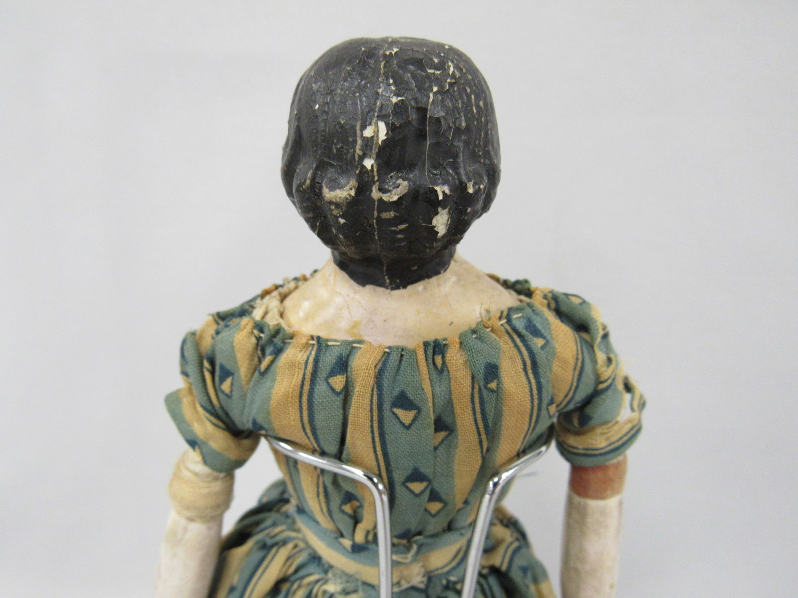 ANTIQUE 9 IN. MILLINERS MODEL: - 11