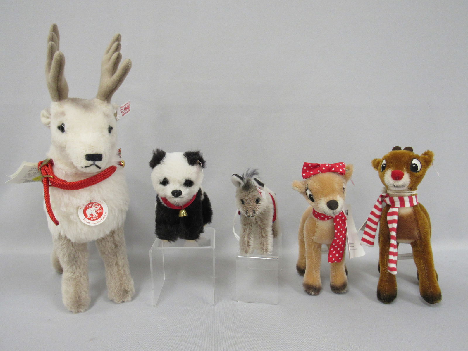 5 PCS. STEIFF MOHAIR & ALPACA ANIMALS:: 12 1/2 IN. RENNY REINDEER (ALPACA) L. EDIT. #604/1,500 PCS. WITH C.O.A. EAR BUTTON & FLAG, CHEST TAG & HANG TAG, RUDOLPH & CLARICE (PR.) 7 1/2 IN. & 6 1/2 IN. H, L. EDIT. #498/1,500 PCS. EACH WITH EAR