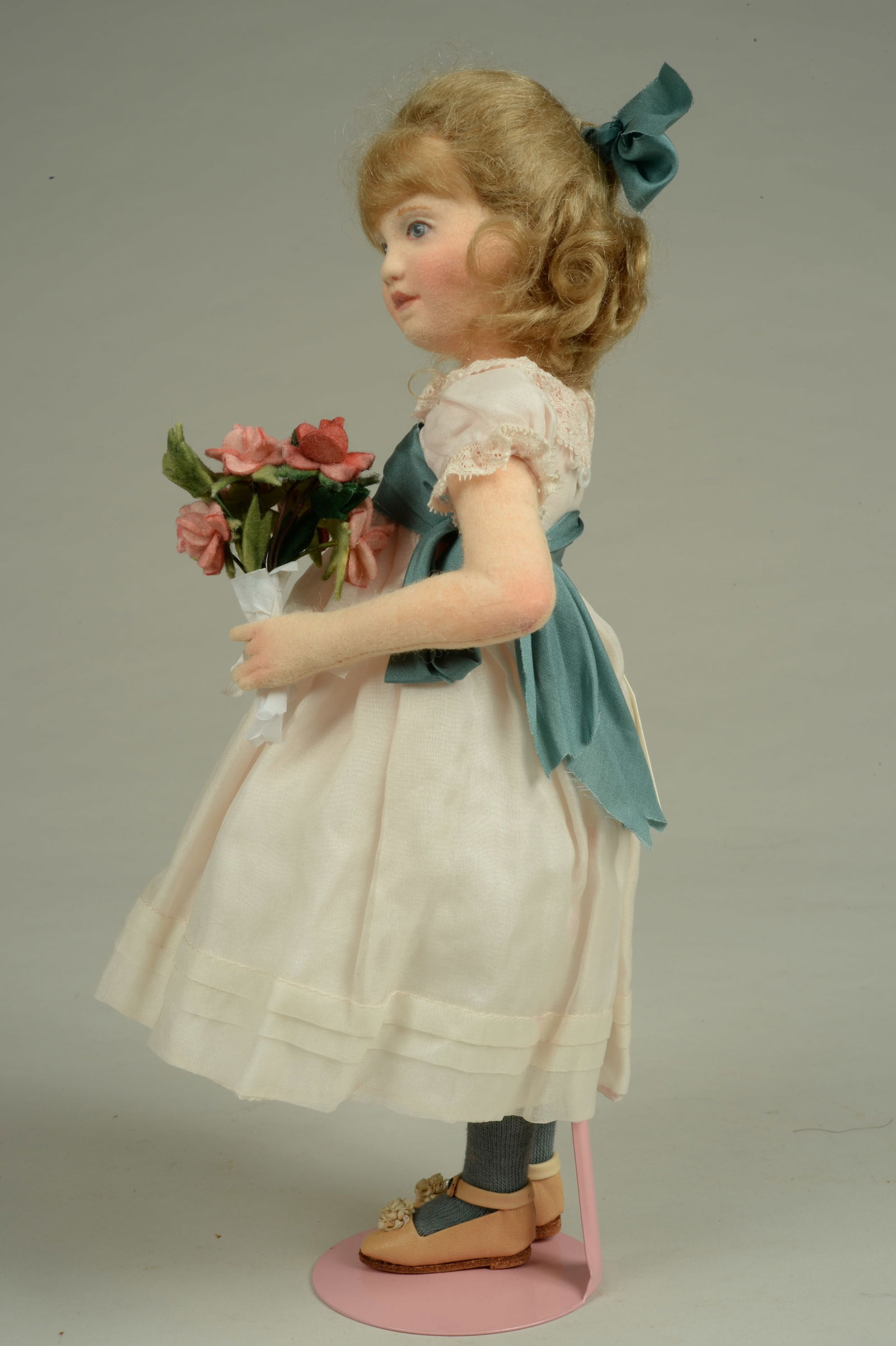 R. JOHN WRIGHT 12 IN. "ABIGAIL": - 4