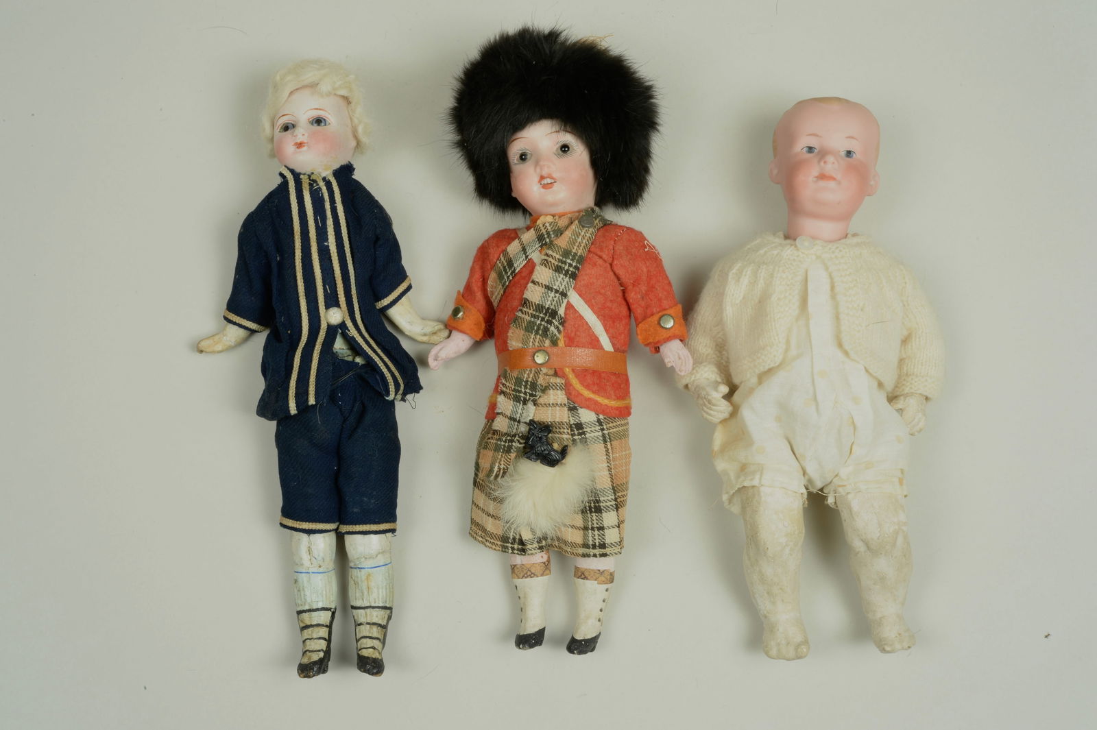 LOT OF 3 SMALL GERMAN DOLLS: (1 of 4)