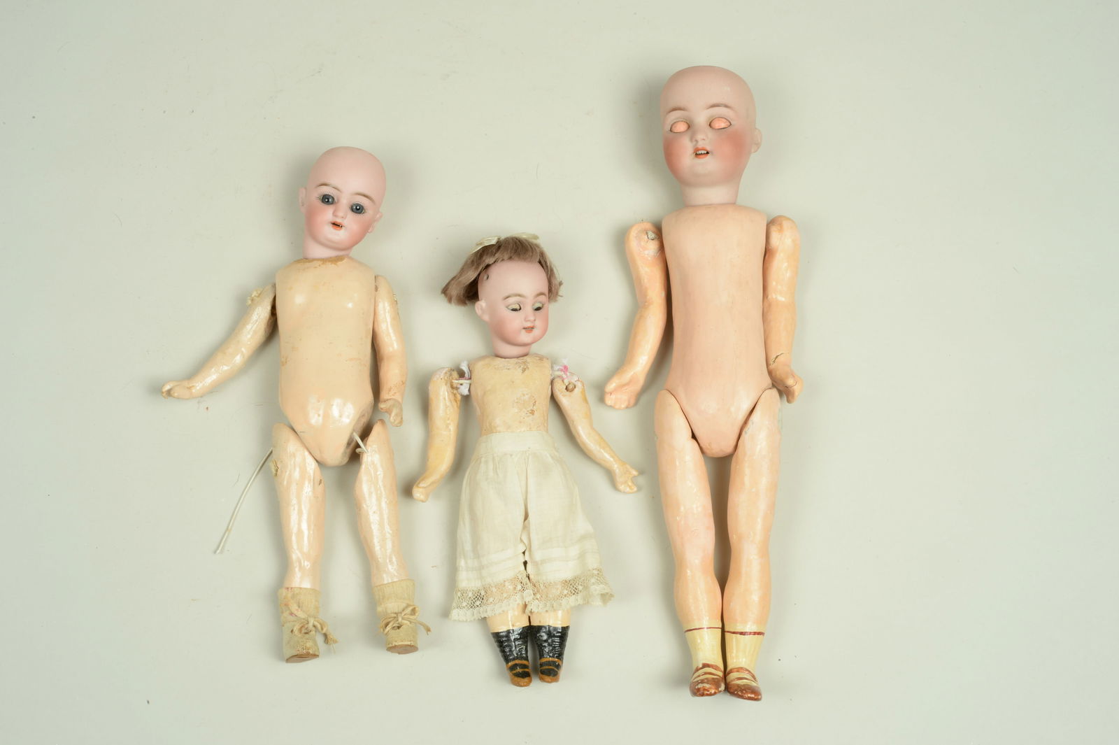 LOT OF 3 SMALL SIMON & HALBIG DOLLS: (1 of 4)