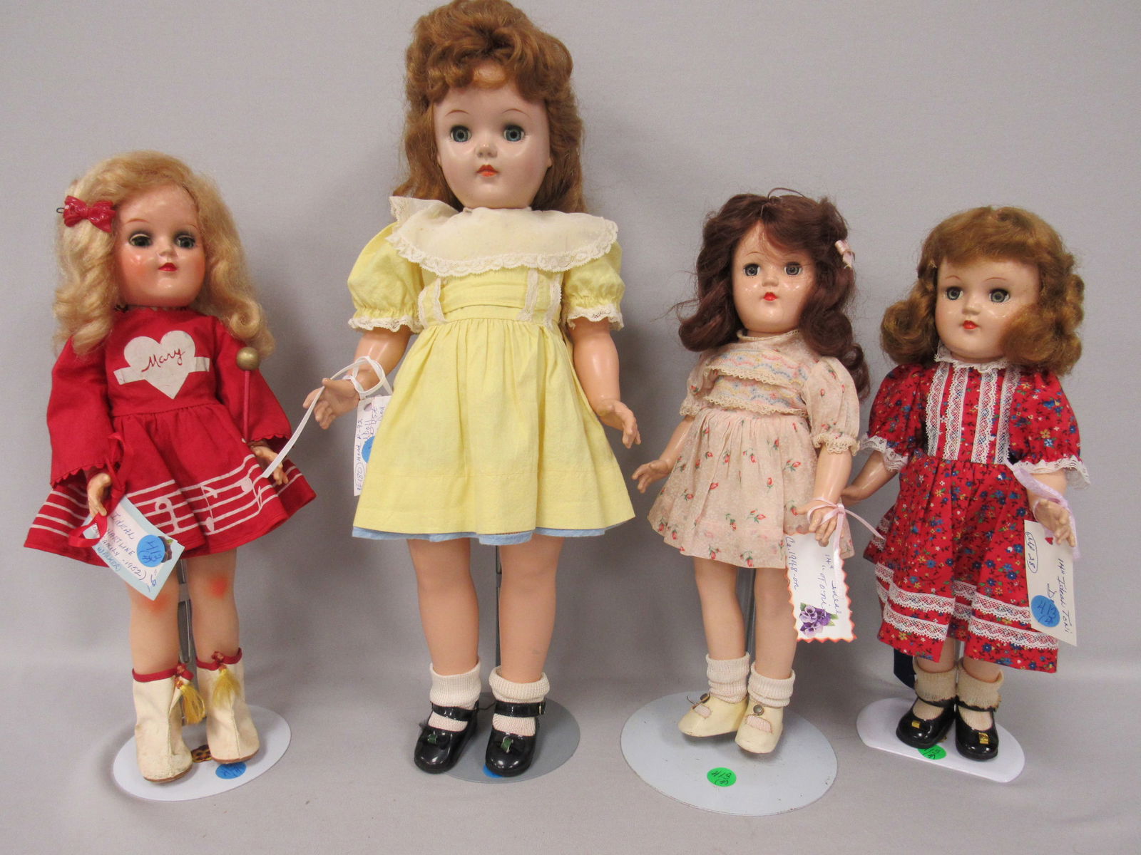 4 DOLL LOT OF HARD PLASTIC DOLLS: (1 of 7)