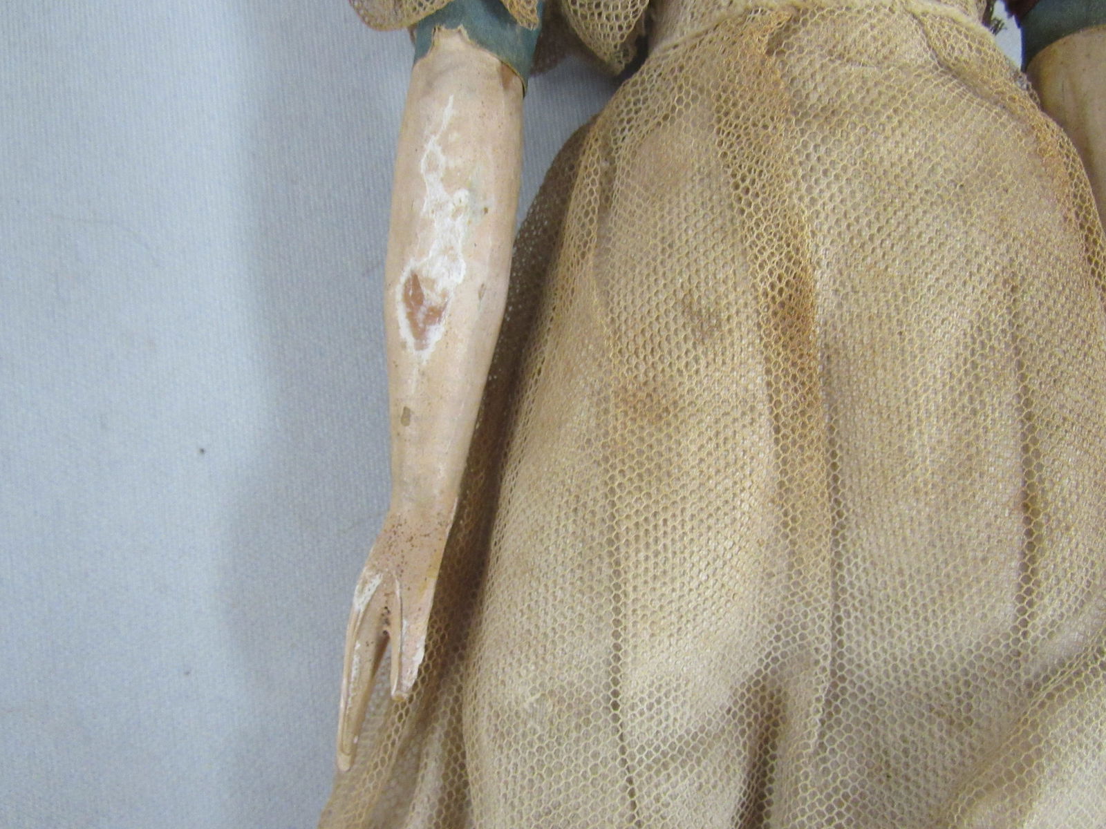 13 IN. MILLNERS MODEL: - 8