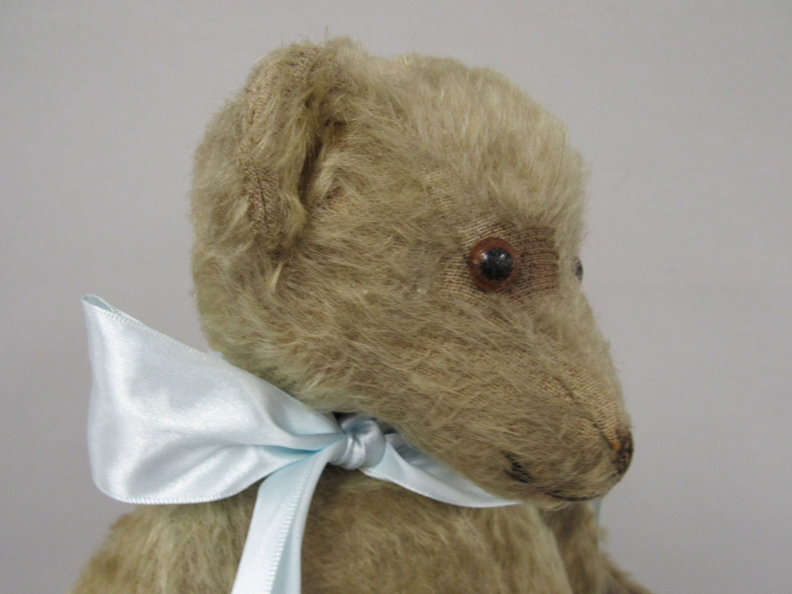 16 IN. MOHAIR BEAR: - 8