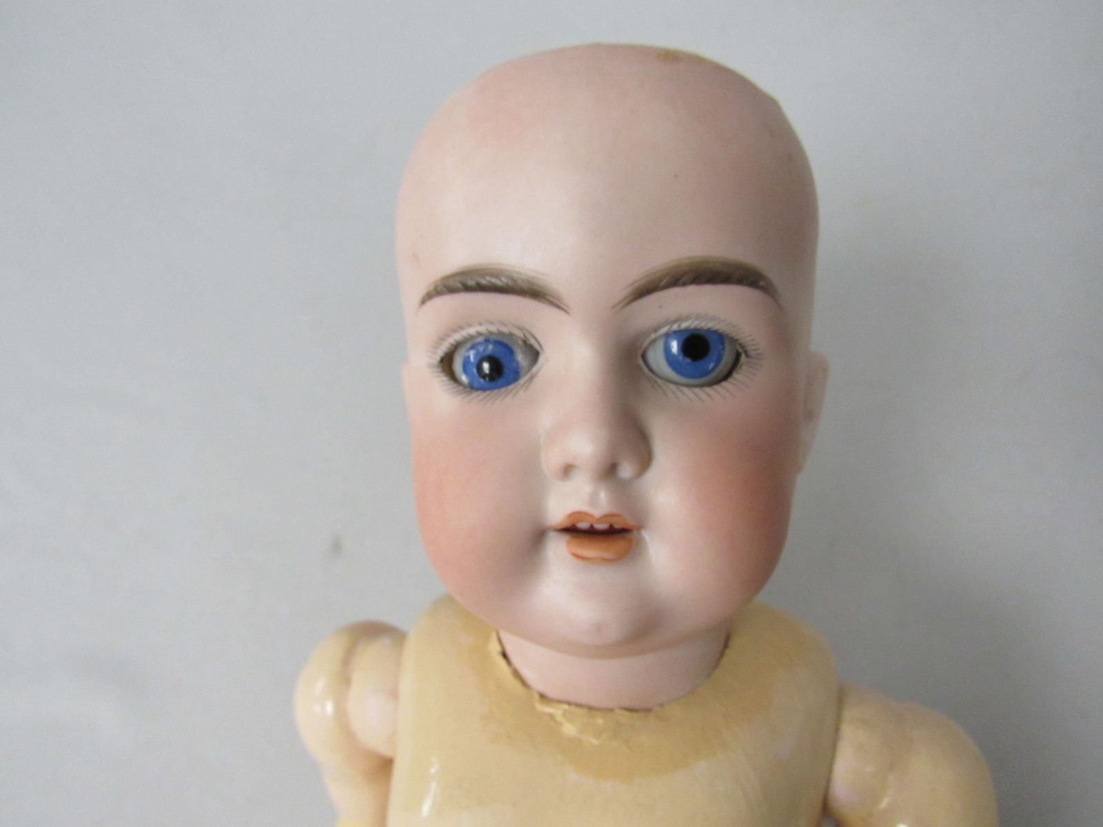 3 BISQUE HEAD DOLL GROUP: - 12