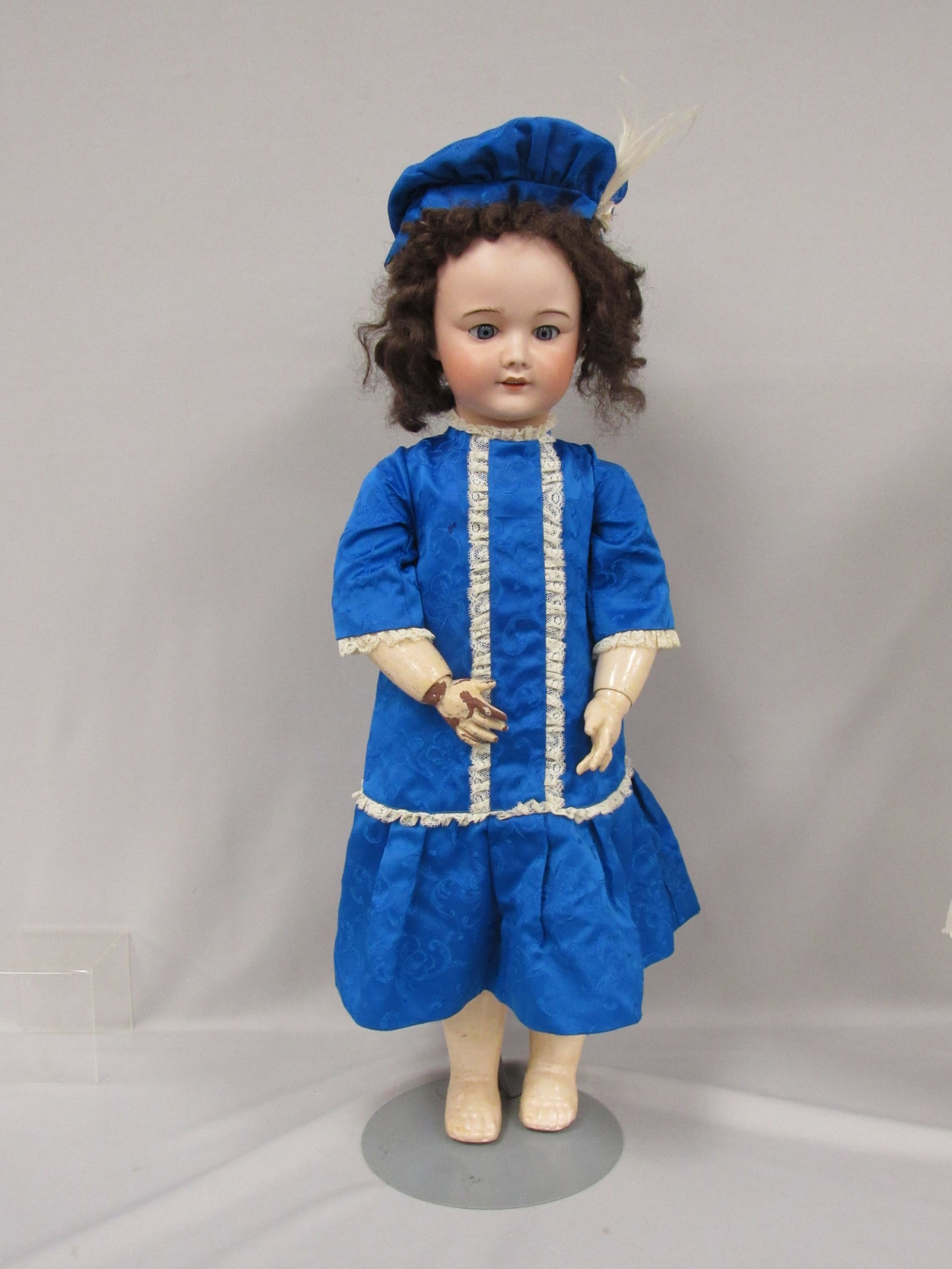 26 IN. S.F.B.J. 301 12 PARIS: (1 of 11)