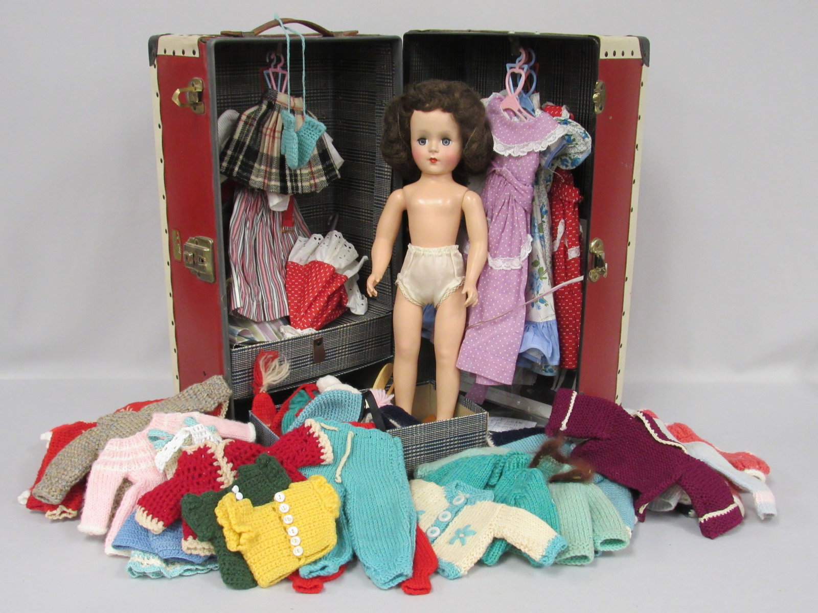 17 IN. "GIGI" BY MARY HOYER HARD PLASTIC: (1 of 13)