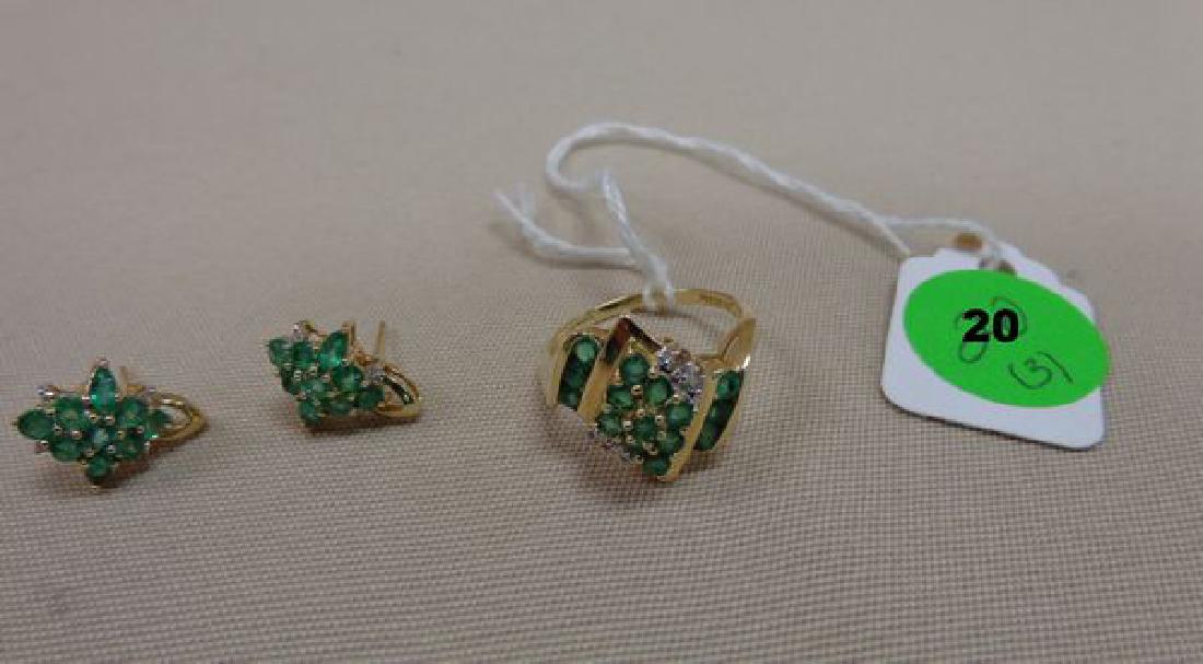 LADIES 14 KT GOLD RING WITH EMERALD STONES (1 of 1)