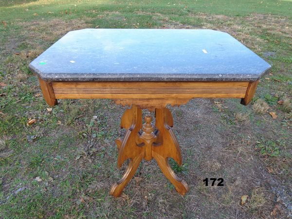 ANTIQUE VICTORIAN ERA PARLOR TABLE (1 of 2)