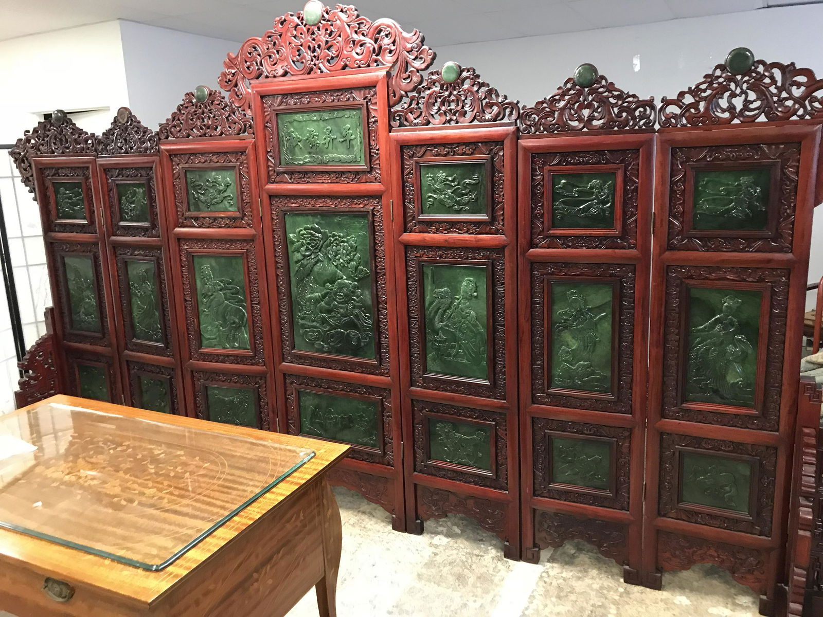 Large Chinese Hardwood/ Rosewood and Hand Carved Spinach Jade Screen/Room Divider (1 of 15)