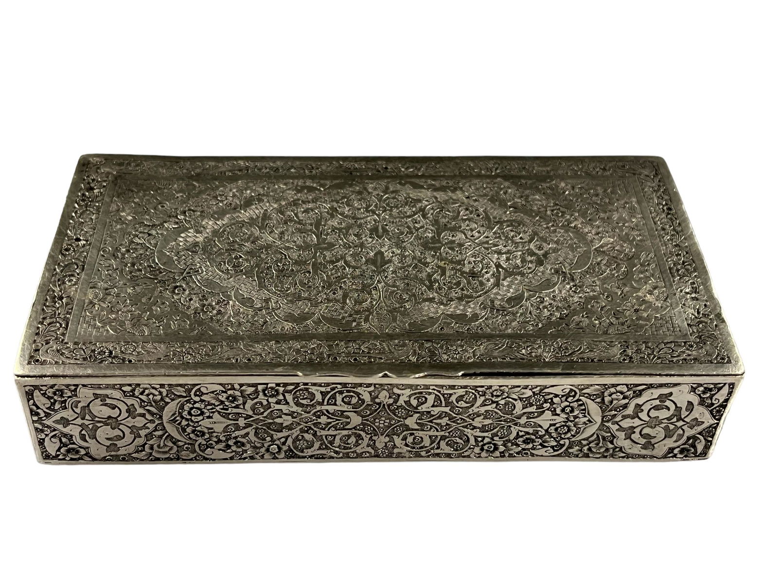 Antique Middle Eastern repose Solid Persian Silver Box, Length: 6 inches, Weight: 279 g. (1 of 6)