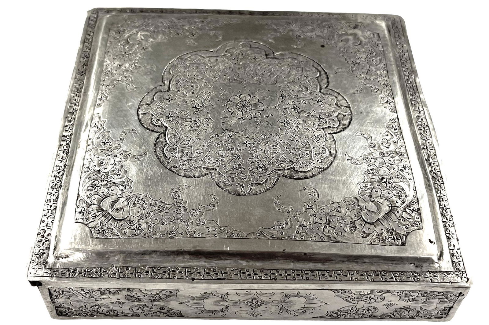 Antique Middle Eastern repose Solid Persian Silver Box, Length: 6 inches, Weight: 388 g. (1 of 6)