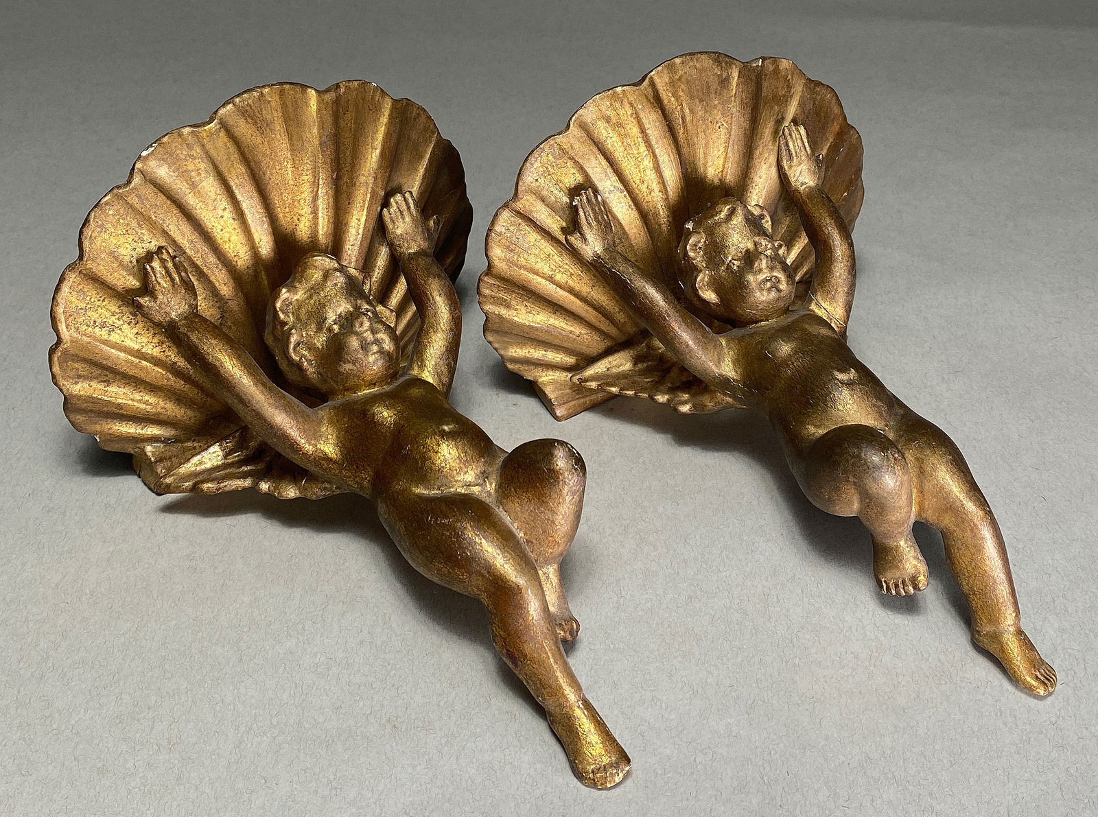 French Antique Petite Carved and Giltwood Cherub Wall Display Shelf 20th Century (1 of 5)