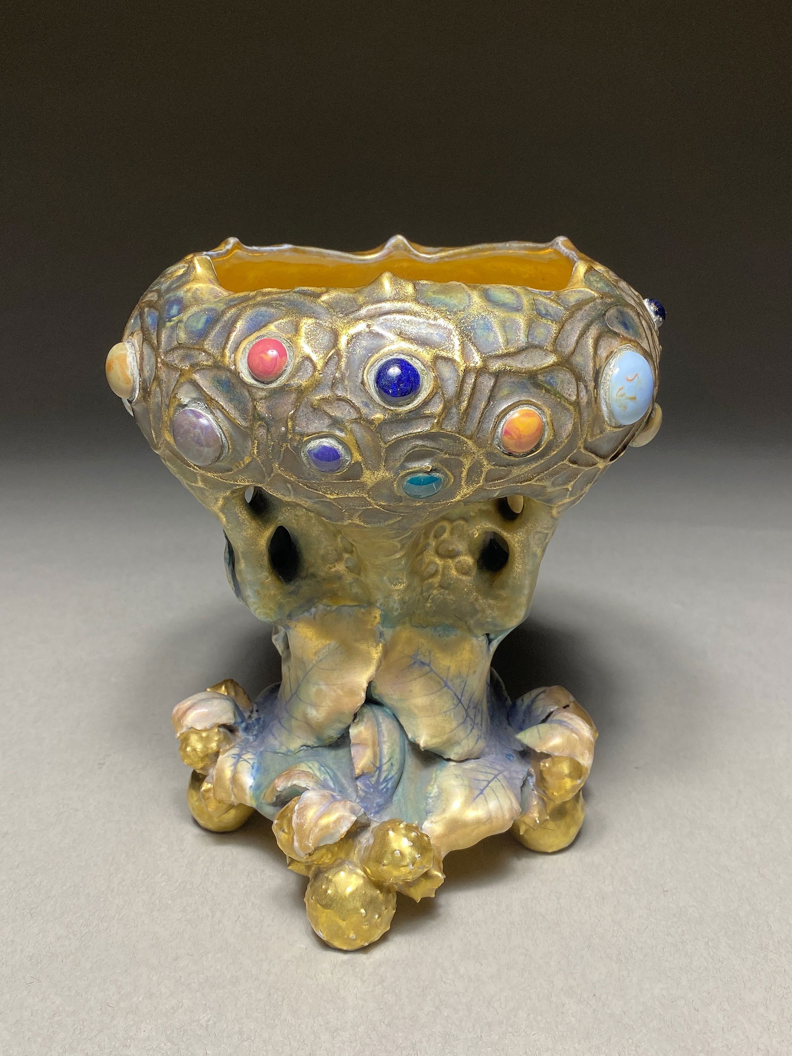 Amphora Gres Bijou, Flora Vase with Applied Leaves and Chestnut Base (1 of 10)