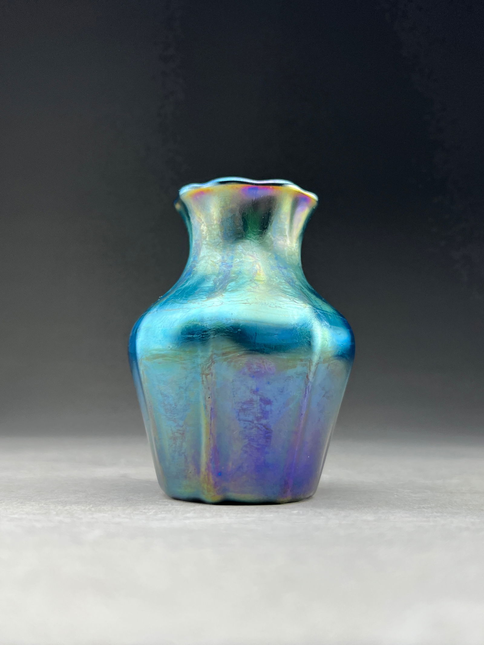 Tiffany Studios Favrile Glass Vase Iridescent Blue - Early 20th century (1 of 9)