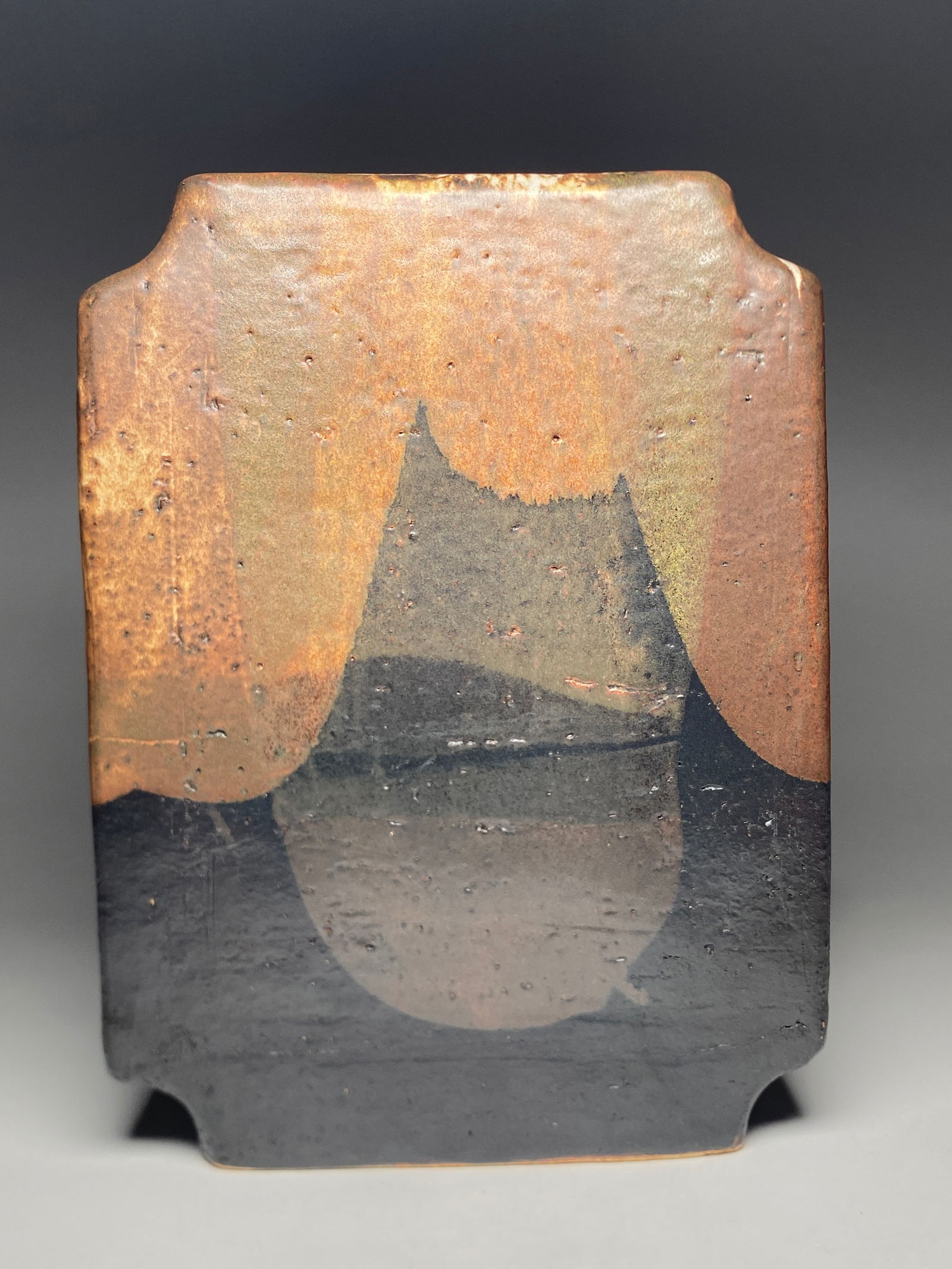 Barbara Stehr Ceramic Rectangular Vase with Abstract Glaze - Contemporary: Barbara Stehr Ceramic Rectangular Vase with Abstract Glaze - Contemporary This striking work by Barbara Stehr presents a monumental rectangular form with softened shoulders and squared edges, commandi