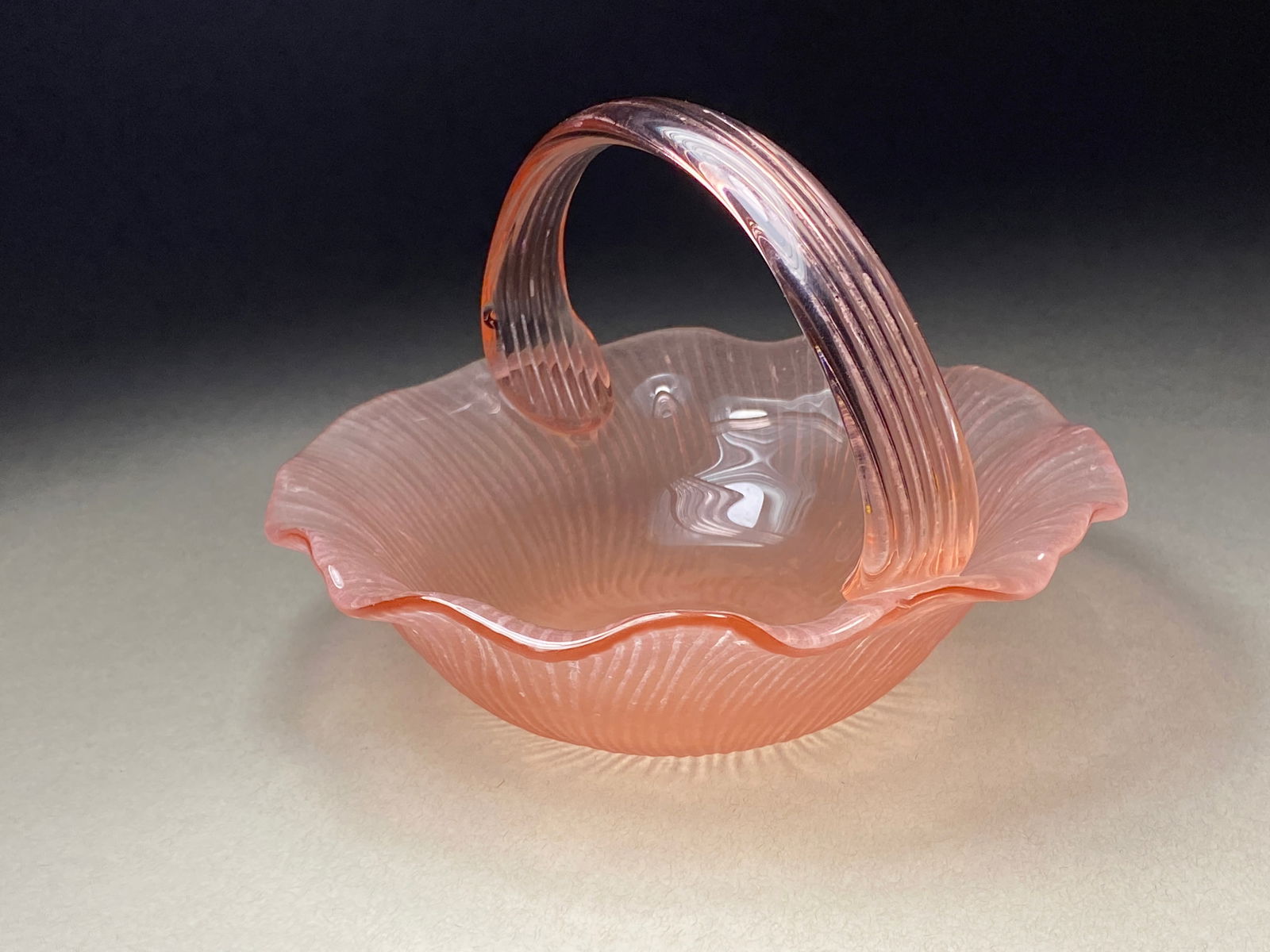 Laslo for Mikasa, Elegant Vintage Pink Ribbed Candy Dish Basket with Frosted Underside, Mid 20th: Laslo for Mikasa, Elegant Vintage Pink Ribbed Candy Dish Basket with Frosted Underside, Mid 20th century Laslo for Mikasa vintage pink ribbed candy dish basket captures the essence of classic design w