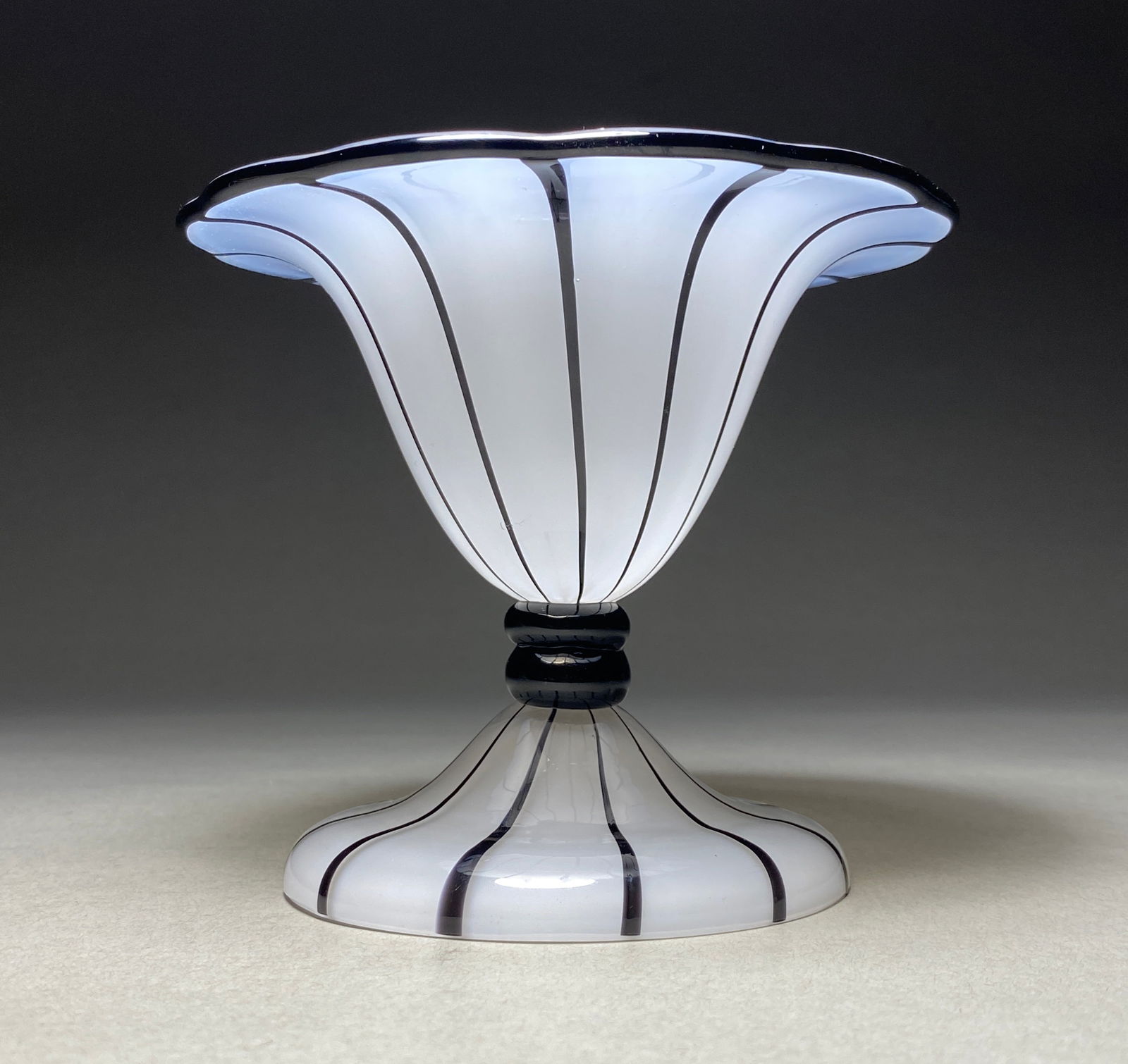 Wiener Werkstatte - Michael Powolny (1871-1954) - Striped Glass Vase - Austria 1916, Johann Loetz: Wiener Werkstatte - Michael Powolny (1871-1954) - Striped Glass Vase - Austria 1916, Johann Loetz Witwe This striking Loetz vase commands attention with its bold geometric design featuring elegant bla